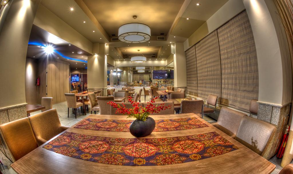 Aliakmon Hotel コザニ エクステリア 写真